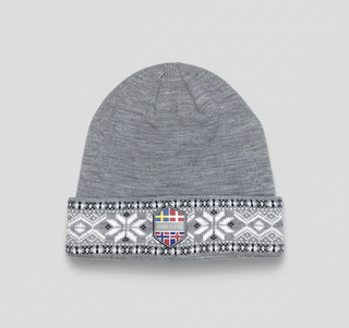 Nordic Snowflake Beanie – Cozy Scandinavian Warmth for Cold Days