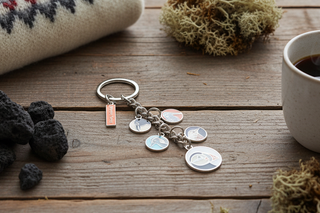 Metal Iceland souvenir keyring featuring puffin and Icelandic bird designs