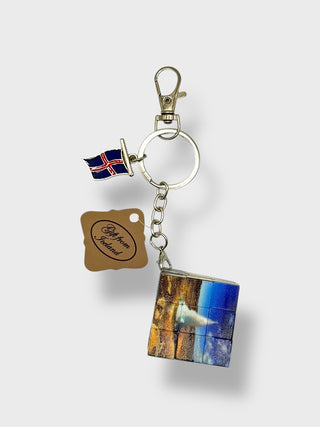 Iceland Puzzle Cube Keychain – Gift from Iceland