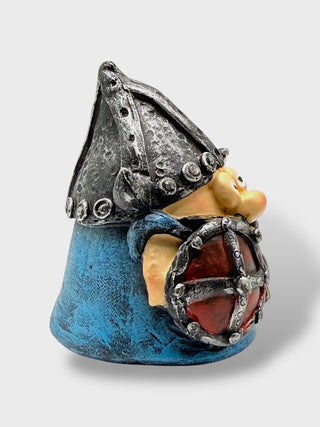 Funny Icelandic Viking Statue with Shield – Nordic Warrior Collectible – 7 cm