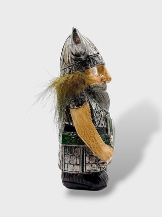 Hand-painted polyresin Icelandic Viking figurine holding a sword across a green shield, wearing detailed silver armor, horned helmet, and long beard, 13 cm (5.12 in) tall.