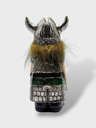 Hand-painted polyresin Icelandic Viking figurine holding a sword across a green shield, wearing detailed silver armor, horned helmet, and long beard, 13 cm (5.12 in) tall.